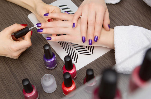 ເປັນຫຍັງຕຽງ manicure ຈຶ່ງຍາວກວ່າ